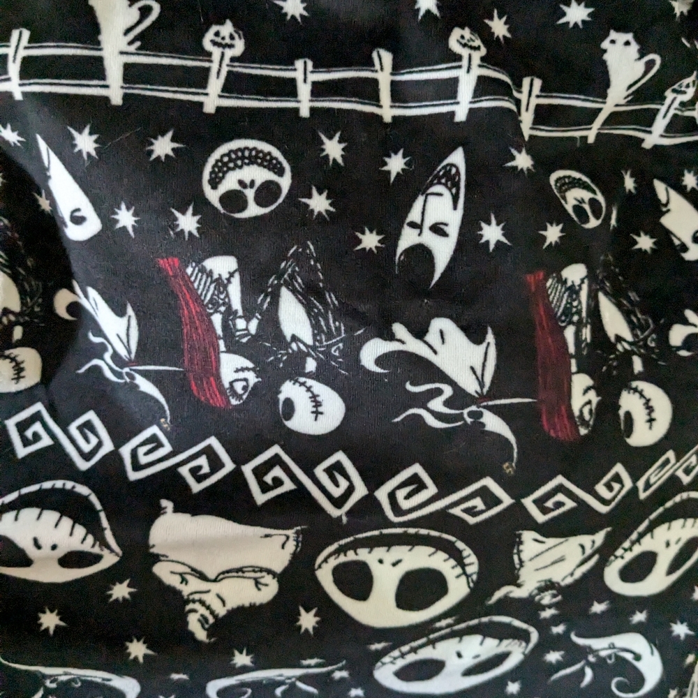 nightmare before Christmas top - Picture 5 of 5